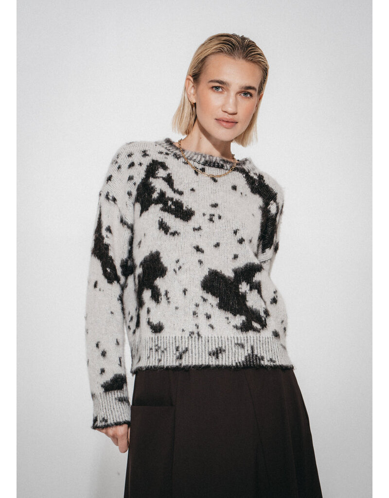 JL Company Jacquard print pullover 2372