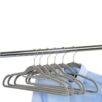 Kesper 6 STUKS Klerenhangers | Gemaakt van plastic met Broekspijp houder, 45 cm breed | Met Antislip | Broeklat | Kunststof klerenhanger | Kleur: GRIJS | PAK VAN 6 STUKS