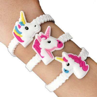 Decopatent 30 STUKS | MIX Unicorn Traktatie / Uitdeel Kado's, bestaande uit: 10x Unicorn Armbanden, 10x Unicorn Ringen en 10x Unicorn Stickervellen | Unicorn / Eenhoorn Meisjes Verjaardags Uitdeelcadeautjes