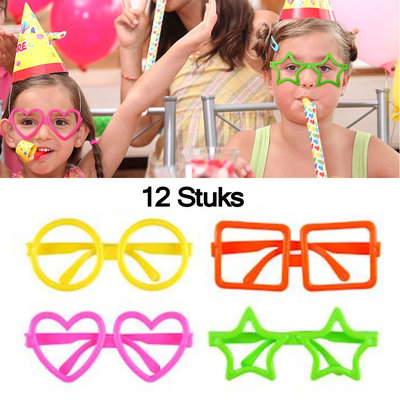 Decopatent 36 STUKS | Super Traktatie / Kinderfeest pakket - Bestaande uit: 12x Fun/Feestbrillen, 12x Smiley Spiraal Traploper & 12x Smiley Roltoeters | Jongens & Meisjes | Feestpakket voor Kinder Verjaardagen en Kinderfeestjes