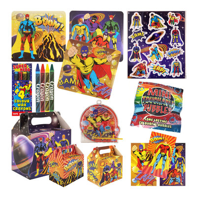 Henbrandt 10 STUKS | KANT-EN-KLARE Gevulde SUPER HERO Traktatiedozen INCLUSIEF Uitdeel Kado's. Bestaande uit: Uitdeelbox, Krijtjes, Notitieblok, Flipperspel, Puzzel, Stickervel en Bellenblaas | Jongens | Tractatiedozen voor Verjaardagen en Kinderfeestjes