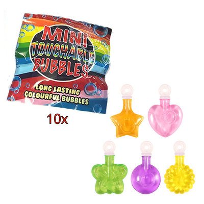 Henbrandt 10 STUKS | KANT-EN-KLARE Gevulde SUPER HERO Traktatie Tas INCLUSIEF Uitdeel Kado's. Bestaande uit: Tasje, Krijtjes, Notitieblok, Flipperspel, Puzzel, Stickervel en Bellenblaas | Jongens | Tractatiedozen voor Verjaardagen en Kinderfeestjes