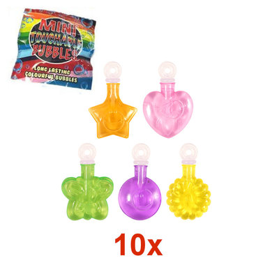Henbrandt 10 STUKS | LUXE VOETBAL Traktatie Doos INCLUSIEF Uitdeel Kado's. Bestaande uit: Uitdeelbox, Krijtjes, Notitieblok, Flipperspel, Puzzel, Stickervel en Bellenblaas | Jongens | Tractatiedozen voor Verjaardagen en Kinderfeestjes