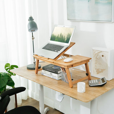 Decopatent Laptoptafel voor op bed van bamboe hout - Hoogte verstelbaar, kantelbaar & Inklapbaar - Bedtafel voor laptop, boek, tablet - Ontbijt op bed tafel - Decopatent®