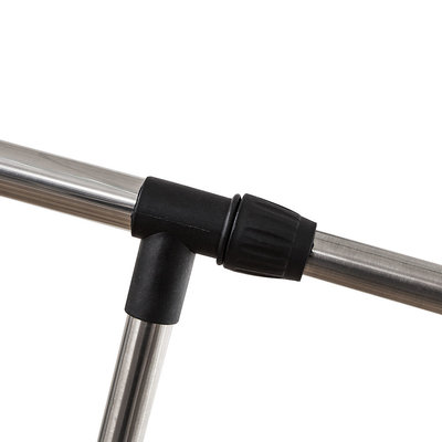 Decopatent Verrijdbaar mobiel Kledingrek op wieltjes - 1 Uitschuifbare Kledingstang van 90 -> 150 Cm - Stevig Staand Mobiel Verstelbaar Kleren Rek Garderoberek - Kleding rek in Hoogte instelbaar 100 -> 160 Cm - Kleur: Zwart/Chrome - Decopatent®