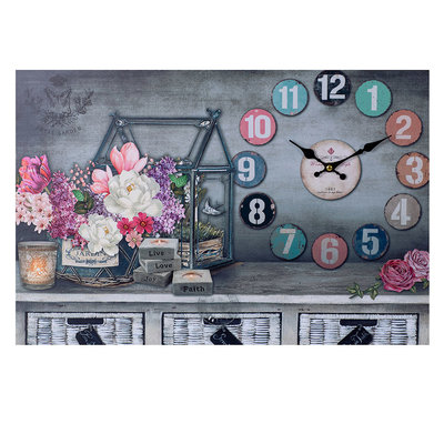 Decopatent XL Canvas Schilderij Wandklok CLOCK GARDENHOUSE CANDLES & FLOWERS met Klok - Wand Klok Landelijk / Brocante - Canvasklok - Canvas Wandklokken met Klok - Keukenklok - Muurklok Wand Klok - Afm. 60 x 40 Cm - Decopatent®