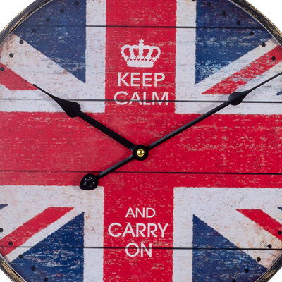 Decopatent XL Grote Ronde Wandklok Industrieel 60 Cm met Engelse Vlag & Tekst: KEEP CALM and Carry On - UK Wand Klok Modern / Retro Rond Zwart - Industriële Wandklokken - Keukenklok - Muurklok Wand Klok - Afm. 60 x 60 Cm - Decopatent®