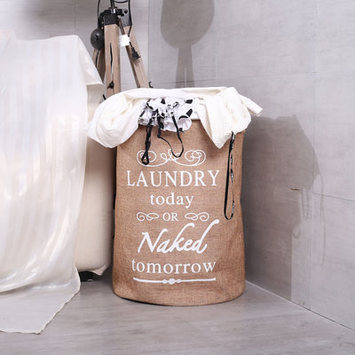 Decopatent Ronde Wasmand met Tekst LAUNDRY TODAY OR NAKED TOMORROW voor al uw vieze was - Inhoud 50 Liter - Badkamer wasmand Rond afsluitbaar - Waszak - Wasmanden in verschillende kleuren - Kleur: LICHT BEIGE - Decopatent®