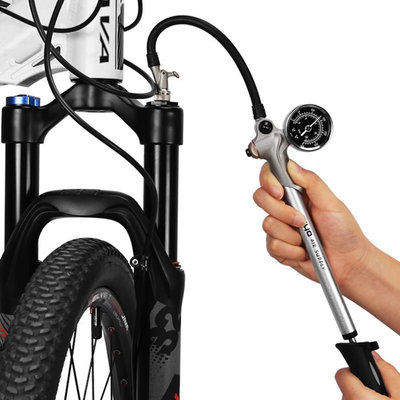 Decopatent Decopatent® MINI Fietspomp met drukmeter en 360° Slang - High Pressure 300 PSI - Mini Bike Pump - Hand Fietspompen Racefiets Mtb