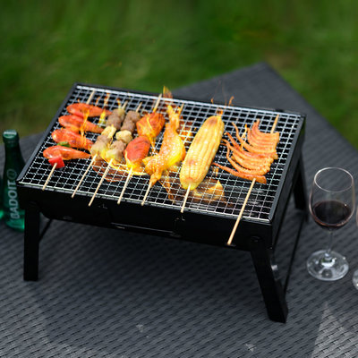 Decopatent Portable Houtskool BBQ / Barbecue inklapbaar - Houtskool Bbq - Houtskool barbecue - Houtskoolbarbecue met grill rooster - Inklapbare houtskool Reis barbecue voor Camping / Op tafel /Strand / Festival / In het park - Afm 43x29.5x32.5 Cm Zwart - Decopatent®
