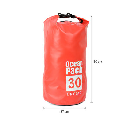 Decopatent Waterdichte Tas Ocean Pack 30L - Waterproof Dry Bag Sack - Schoudertas Droogtas 100% Waterdicht - Survival Outdoor Drybag Rugzak - Survival Bag plunjezak - Outdoor Tas - Reistas - Boottas - Zeiltas - Drybags 30 Liter - Kleur: ROOD - Decopatent®