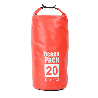 Decopatent Waterdichte Tas Ocean Pack 20L - Waterproof Dry Bag Sack - Schoudertas Droogtas 100% Waterdicht - Survival Outdoor Drybag Rugzak - Survival Bag plunjezak - Outdoor Tas - Reistas - Boottas - Zeiltas - Drybags 20 Liter - Kleur: ROOD - Decopatent®