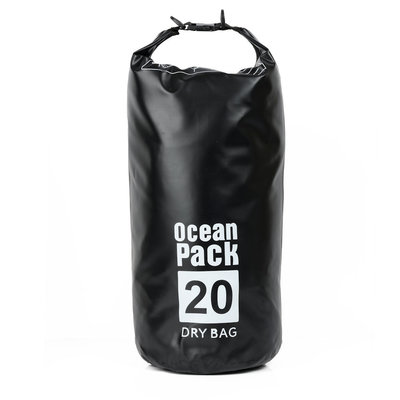 Decopatent Waterdichte Tas Ocean Pack 20L - Waterproof Dry Bag Sack - Schoudertas Droogtas 100% Waterdicht - Survival Outdoor Drybag Rugzak - Survival Bag plunjezak - Outdoor Tas - Reistas - Boottas - Zeiltas - Drybags 20 Liter - Kleur: ZWART - Decopatent®