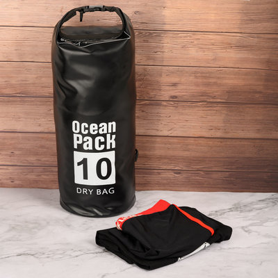 Decopatent Waterdichte Tas Ocean Pack 10L - Waterproof Dry Bag Sack - Schoudertas Droogtas 100% Waterdicht - Survival Outdoor Drybag Rugzak - Survival Bag plunjezak - Outdoor Tas - Reistas - Boottas - Zeiltas - Drybags 10 Liter - Kleur: ZWART - Decopatent®