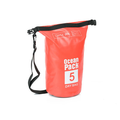 Decopatent Waterdichte Tas Ocean Pack 5L - Waterproof Dry Bag Sack - Schoudertas Droogtas 100% Waterdicht - Survival Outdoor Drybag Rugzak - Survival Bag plunjezak - Outdoor Tas - Reistas - Boottas - Zeiltas - Drybags 5 Liter - Kleur: ROOD - Decopatent®