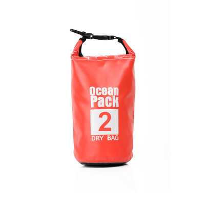 Decopatent Waterdichte Tas Ocean Pack 2L - Waterproof Dry Bag Sack - Droogtas 100% Waterdicht - Survival Outdoor Drybag Rugzak - Survival Bag plunjezak - Outdoor Tas - Reistas - Boottas - Zeiltas - Drybags 2 Liter - Kleur: ROOD - Decopatent®