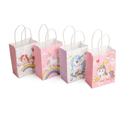 Decopatent 12 STUKS MIX Unicorns / Eenhoorn Traktatie Uitdeel papieren zakjes met handvat - Uitdeelzakjes Unicorn - Gift bags - Cadeauzakjes - Papieren tasjes - Papieren Draagtas - Jongens & Meisjes - Kinderfeestje - Afm. 11 x 6 x 15 Cm. - Decopatent®