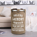 Decopatent Wasmand 50L - Rond - Tekst Deluxe Laundry Service -> Same Day Service- Badkamer - Wasmand afsluitbaar - Waszak - Bruin