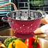 Decopatent Decopatent® Vergiet - Ø25 cm - Rvs Metalen Zeef - 2 Handvaten - Groente & fruit wassen / afspoelen - Pasta afgieten - Retro Rood