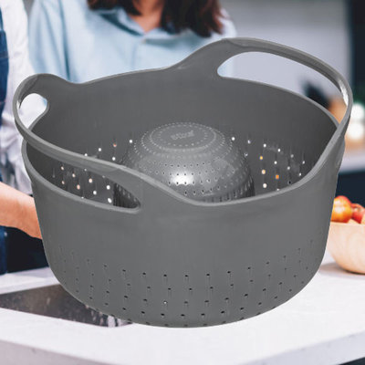 Decopatent Decopatent® Dubbel Kunststof Vergiet - Aan 2 kanten zeven - 2 Zeef Diktes - Keuken Zeef - Rond - Vergiet met 2 Handvaten - Grijs