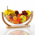 Decopatent Decopatent® Fruitschaal in hangend mandje - Schaal voor fruit - Design Fruitmand - Metaal - Bamboe - Afm 36 x 21 x 18.5 Cm