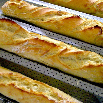 Decopatent Decopatent® Stokbroodvorm - Bakvorm voor Stokbrood - 2 rijen - Baguette bakvorm - Stokbroodvorm patisse - 38 x 16.5 x 2 Cm