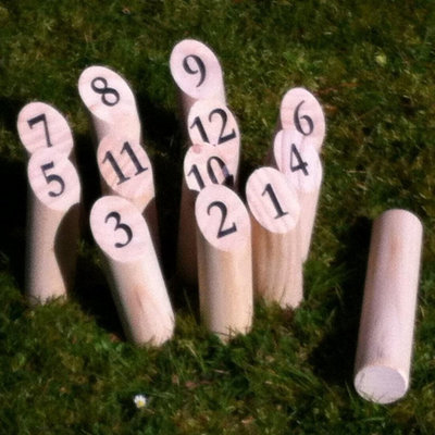 Cepewa Decopatent® Kubb werpspel - behendigheidsspel - Houten buitenspel - Scandinavisch werpspel van hout - 2 tot 4 Spelers