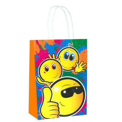 Decopatent Decopatent® 24 STUKS Smiley Traktatie Uitdeel papieren zakjes met handvat - Smilli Traktaitezakjes voor uitdeelcadeautjes