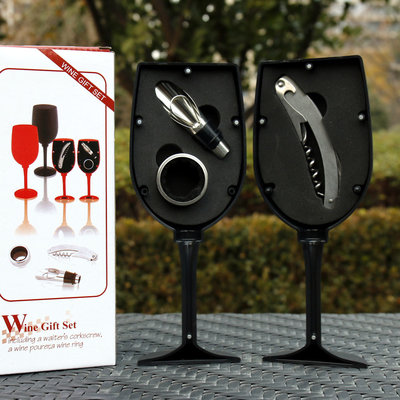 Decopatent Decopatent® 4-Delige Luxe Wijnset in Wijnglas vorm - Wijn fles accessoires Set - Wine tools - Wijn Kurken trekker - In Luxe Wijnglas opbergbox - Cadeau set