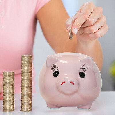 Decopatent Decopatent - Spaarvarken Spaarpot - Keramiek - Afm 14 x 12 x 9 cm - Spaarpot varken voor volwassenen en kleine kinderen - Cadeau - Kleur: Roze