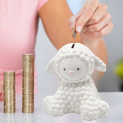 Decopatent Decopatent - Schaap Spaarpot - Lammetjes Spaarvarken - Keramiek - Afm 17 x 14 x 17 cm - Spaarpot varken voor volwassenen en kleine kinderen - Cadeau - Kleur: Wit