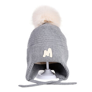 Decopatent Decopatent - Muts Kind - Kinder muts met pompon - M Embleem - 6 Maanden  t/m 6 jaar - Maat 48/52 - Kindermutsen Jongens & Meisjes - Gebreide Muts met Binnenvoering - Muts Baby / Peuter / Kleuter - Wintermuts - Kleur: Grijs