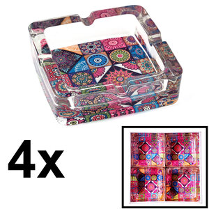 Decopatent - 4 Stuks Luxe Glazen Asbakken Vierkant 13.5 Cm - MANDALA / MOZAIEK Design - Stevig Glas - Vierkante Asbak voor Binnen en Buiten gebruik - Stijlvolle Ronde Asbak - Voordeelverpakking - Afm: 13.5 x 13.5 x 4.2 Cm.