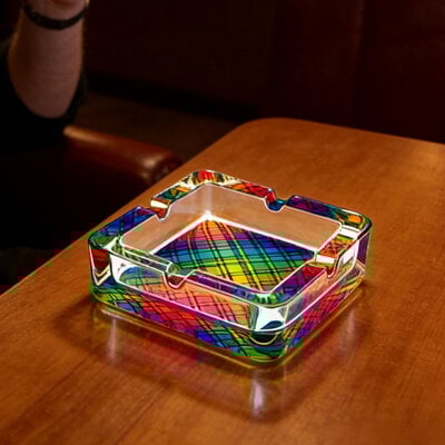 Decopatent - 4 Stuks Luxe Glazen Asbakken Vierkant 13.5 Cm - Kleurrijk MOZAIEK Design - Stevig Glas - Vierkante Asbak voor Binnen en Buiten gebruik - Stijlvolle Ronde Asbak - Voordeelverpakking - Afm: 13.5 x 13.5 x 4.2 Cm.