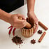Decopatent - Bamboe Vijzel met Stamper Ø11 cm - Duurzame Houten Vijzel Set - Kruiden & Specerijen Malen - Keuken Accessoire Bamboo
