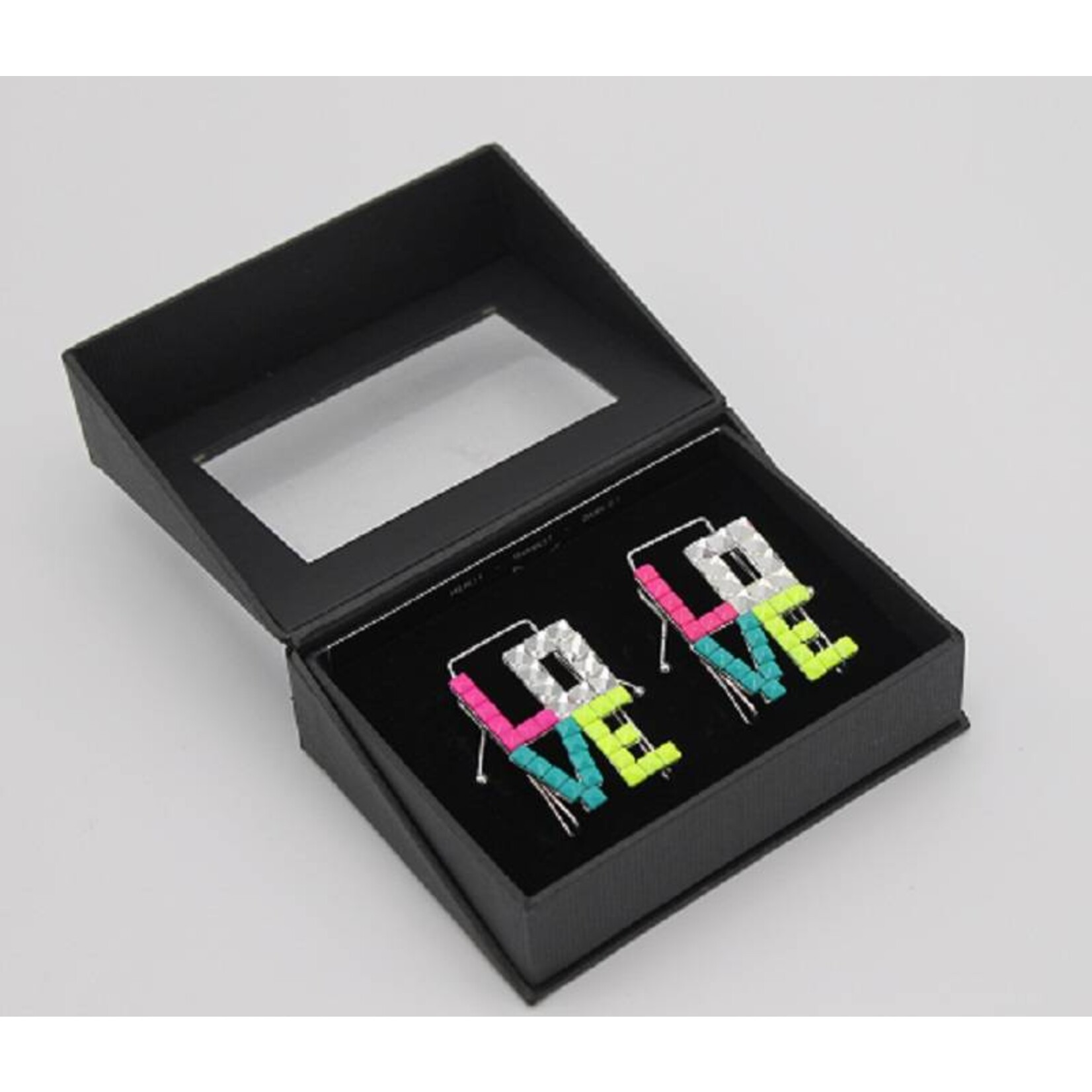 CLIP n GO Love Studs - Clip n Go Jewelry