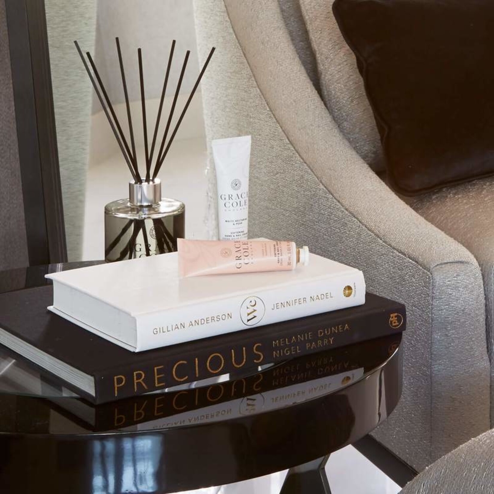 Grace Cole Hand en Nagelcrème White Nectarine & Pear