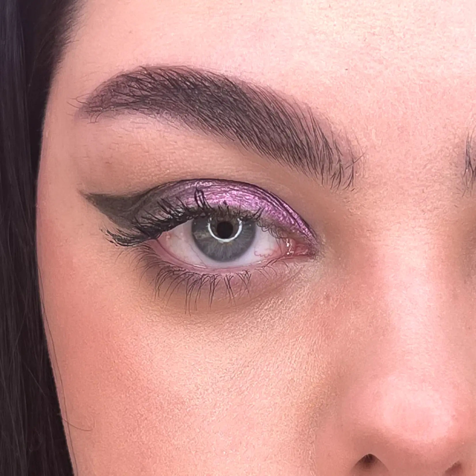 Layla Cosmetics RARITY TRICHROME LIQUID EYESHADOW N° 7 Alexandrite