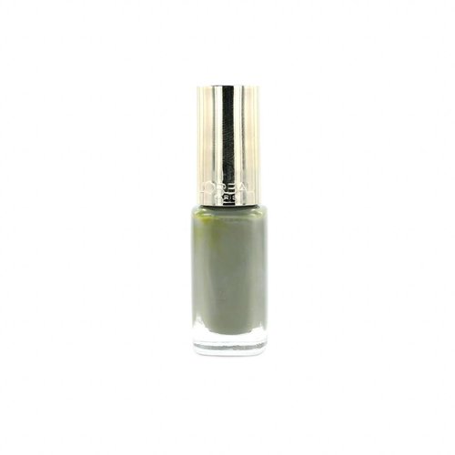 L'Oréal Color Riche Nagellak - 605 Rive Gauche Green