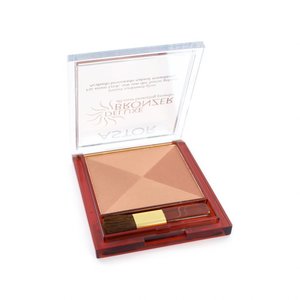 Deluxe Bronzer - 001 Sunlight Shimmer