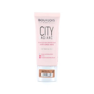 City Radiance Skin Protecting Foundation - 06 Golden Sun