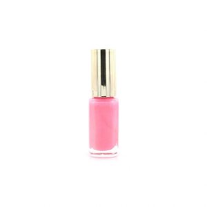 Color Riche Nagellak - 209 Ingenuous Rose