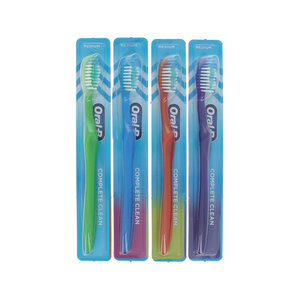Oral-B Complete Clean Tandenborstel - Medium (set van 4) Complete Clean Tandenborstel - Medium (set van 4)