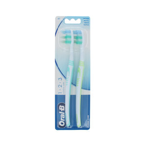 Oral-B 1.2.3 Classic Care Duo Pack Mint-Green Tandenborstel - Medium 1.2.3 Classic Care Duo Pack Mint-Green Tandenborstel - Medium