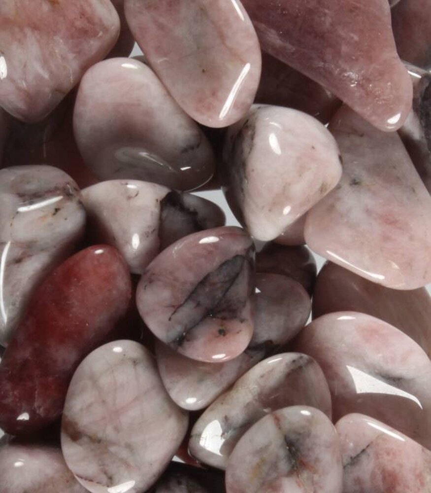 Aardbeienkwarts steen getrommeld 2 - 5 gram Aardbeienkwarts steen getrommeld 2 - 5 gram