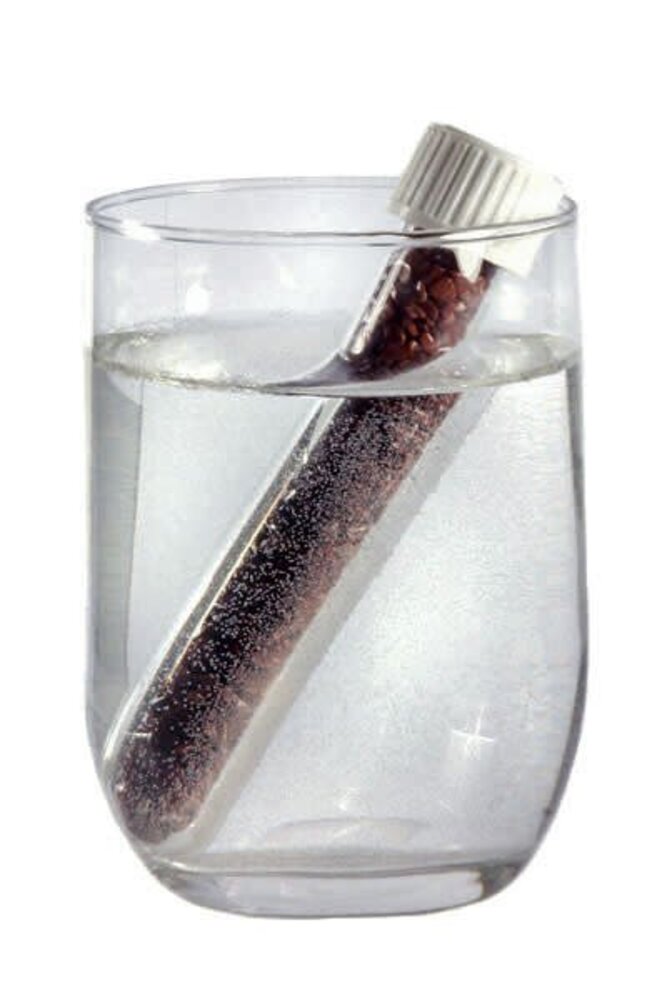 Granaat voor edelsteenwater | glas Granaat voor edelsteenwater | glas
