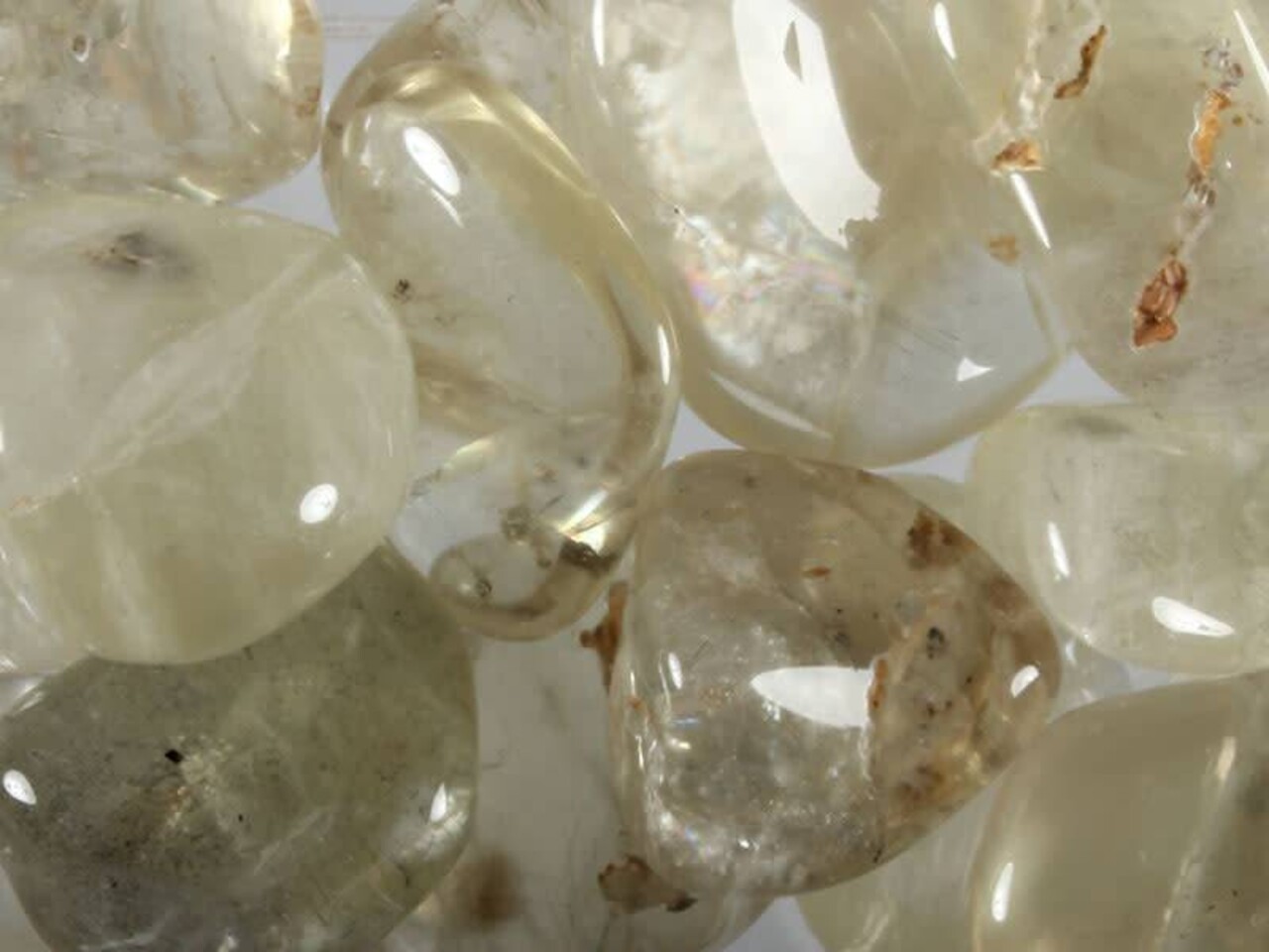 Orthoklaas steen getrommeld 5 - 10 gram Orthoklaas steen getrommeld 5 - 10 gram