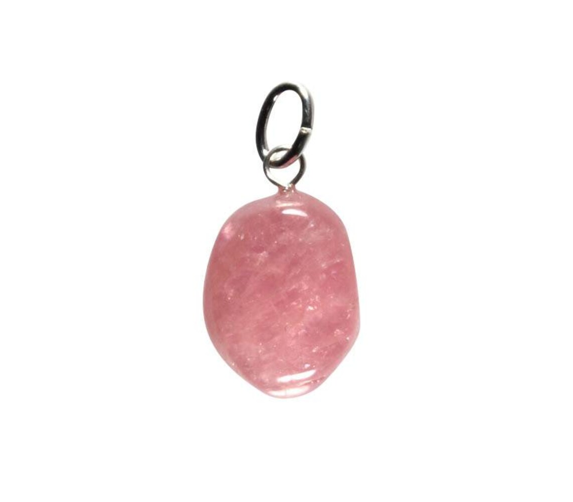 Toermalijn (roze) hanger met zilveren oogje Toermalijn (roze) hanger met zilveren oogje
