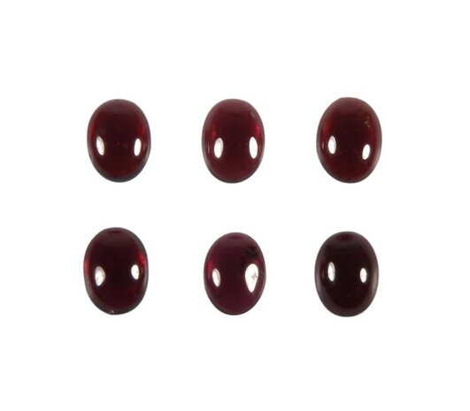 Granaat cabochon ovaal 8 x 6 mm Granaat cabochon ovaal 8 x 6 mm