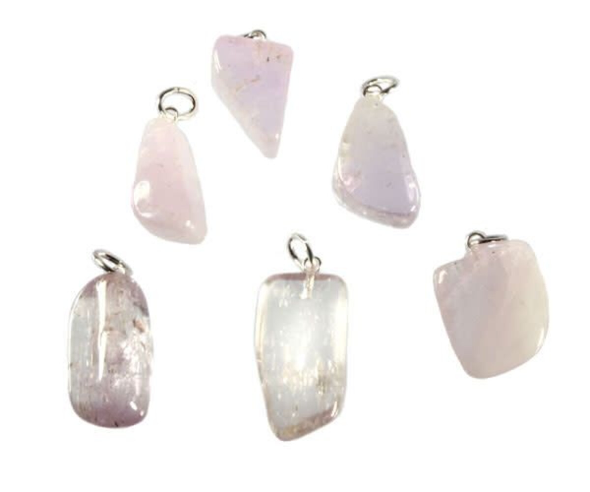 Kunziet hanger met zilveren oogje Kunziet hanger met zilveren oogje